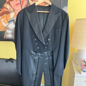 Turn-of-the century style Swallow-tails